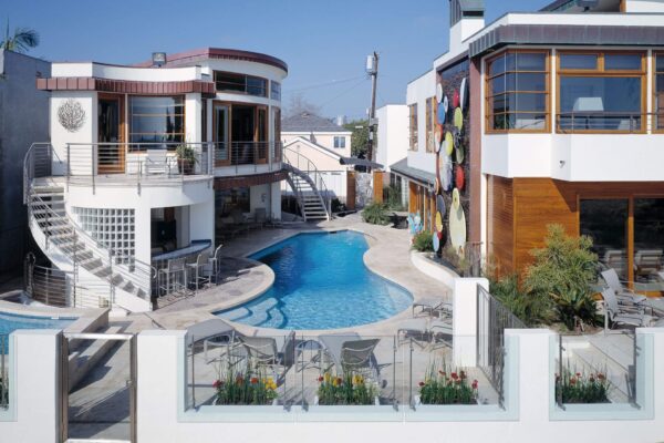 Riviera Pools & Spas