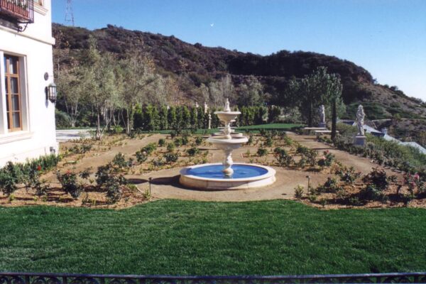 Riviera Pools & Spas Water Feature