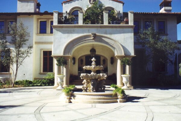Riviera Pools & Spas Water Feature