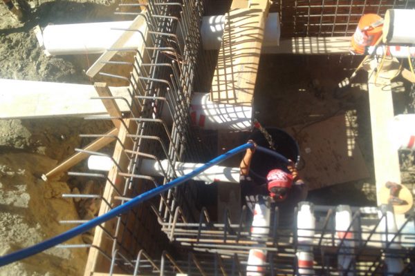 custom-build-pool-process-1_riviera-pools-and-spas_premium-pool-builder-in-los-angeles-and-southern-california