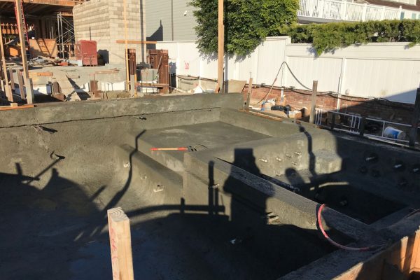 custom-pool-and-spa-construction-site-1_riviera-pools-and-spas_premium-pool-builder-in-los-angeles-and-southern-california