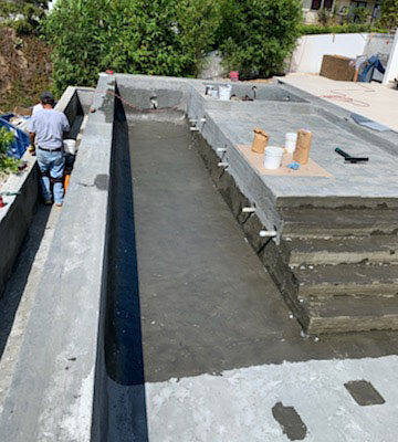 custom-pool-and-spa-design-2_riviera-pools-and-spas_premium-pool-builder-in-los-angeles-and-southern-california