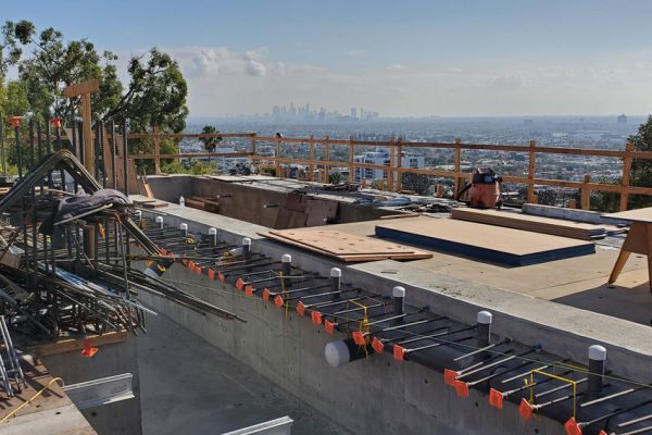 details-of-building-a-custom-pool-2_riviera-pools-and-spas_premium-pool-builder-in-los-angeles-and-southern-california