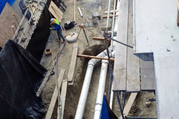 how-to-build-a-custom-pool-1_riviera-pools-and-spas_premium-pool-builder-in-los-angeles-and-southern-california