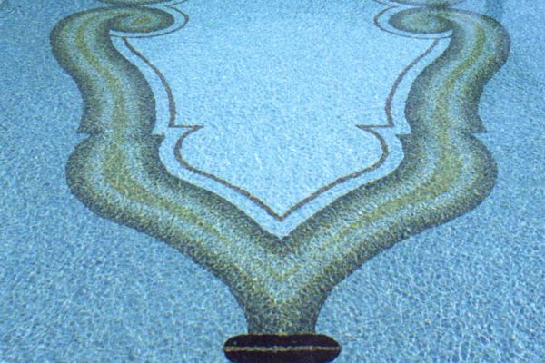 pool-with-tile-patterned-bottom_riviera-pools-and-spas_premium-pool-builder-in-los-angeles-and-southern-california