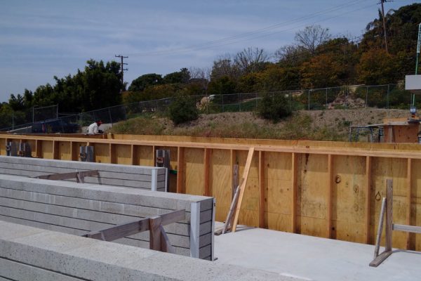 professional-design-and-engineering-2_riviera-pools-and-spas_premium-pool-builder-in-los-angeles-and-southern-california