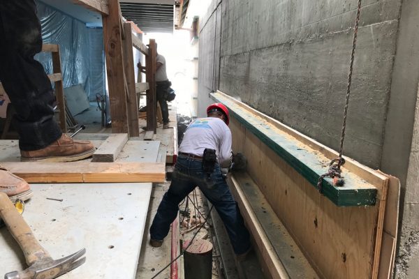 reliable-contractor-for-pools-and-spas-2_riviera-pools-and-spas_premium-pool-builder-in-los-angeles-and-southern-california